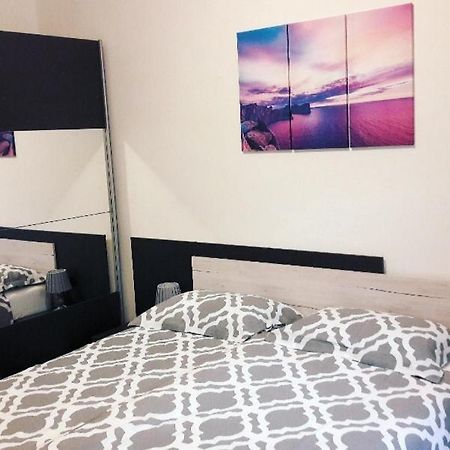 Apartment Nena Near The City Center With Free Parking PUY 외부 사진